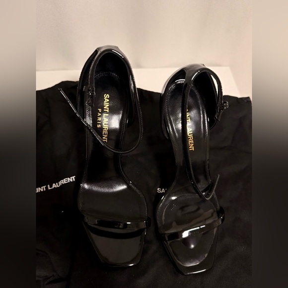 Saint Laurent Glossy Black Heels - Picture 1 of 3